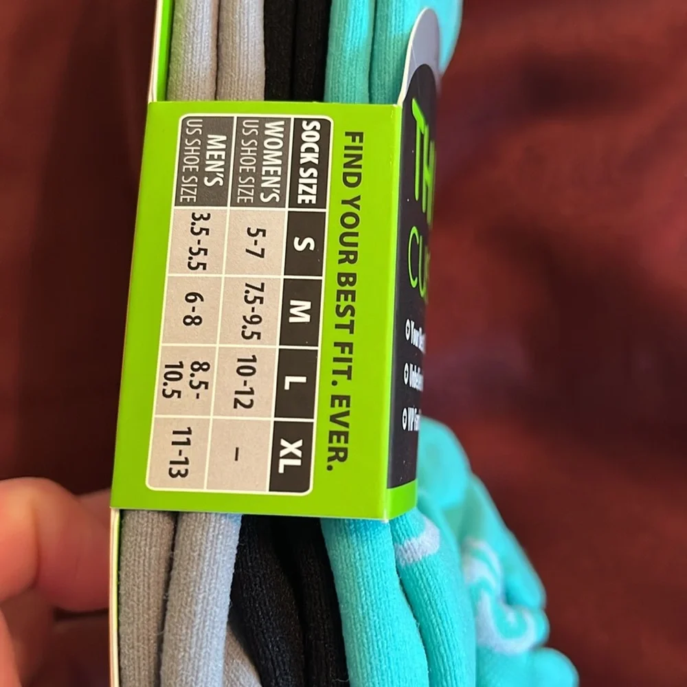 NEW Road Runner R-Gear Running Socks multi 3 pk SIZE 3.5-5.5 boy cushion no show